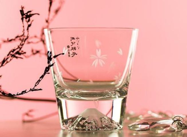 玻璃杯也可以成为工艺品——江户硝子与江户切子