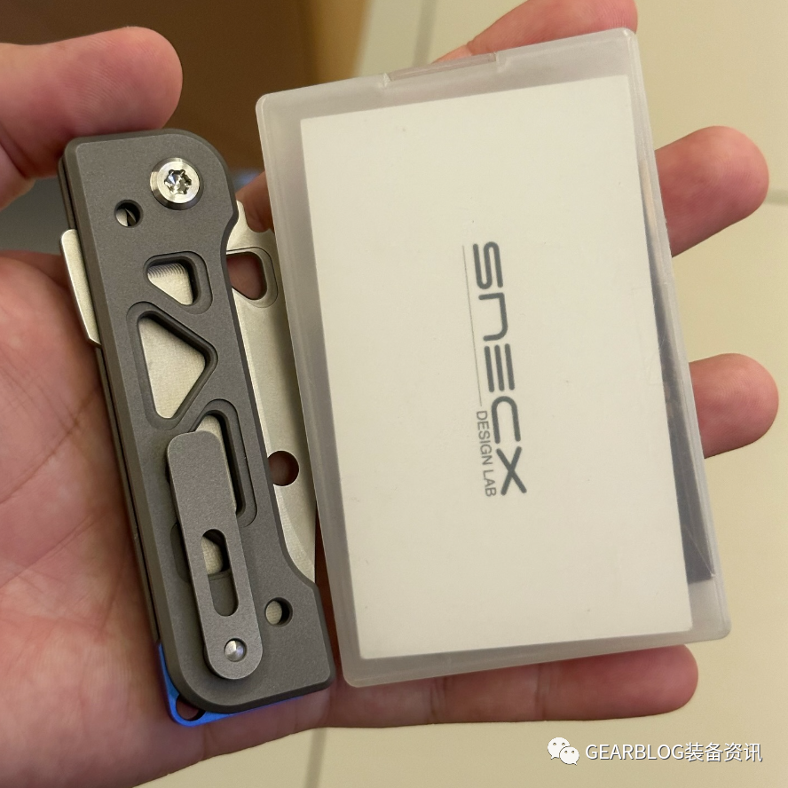 Snecx Tan 设计全新的超级锁定即将投产