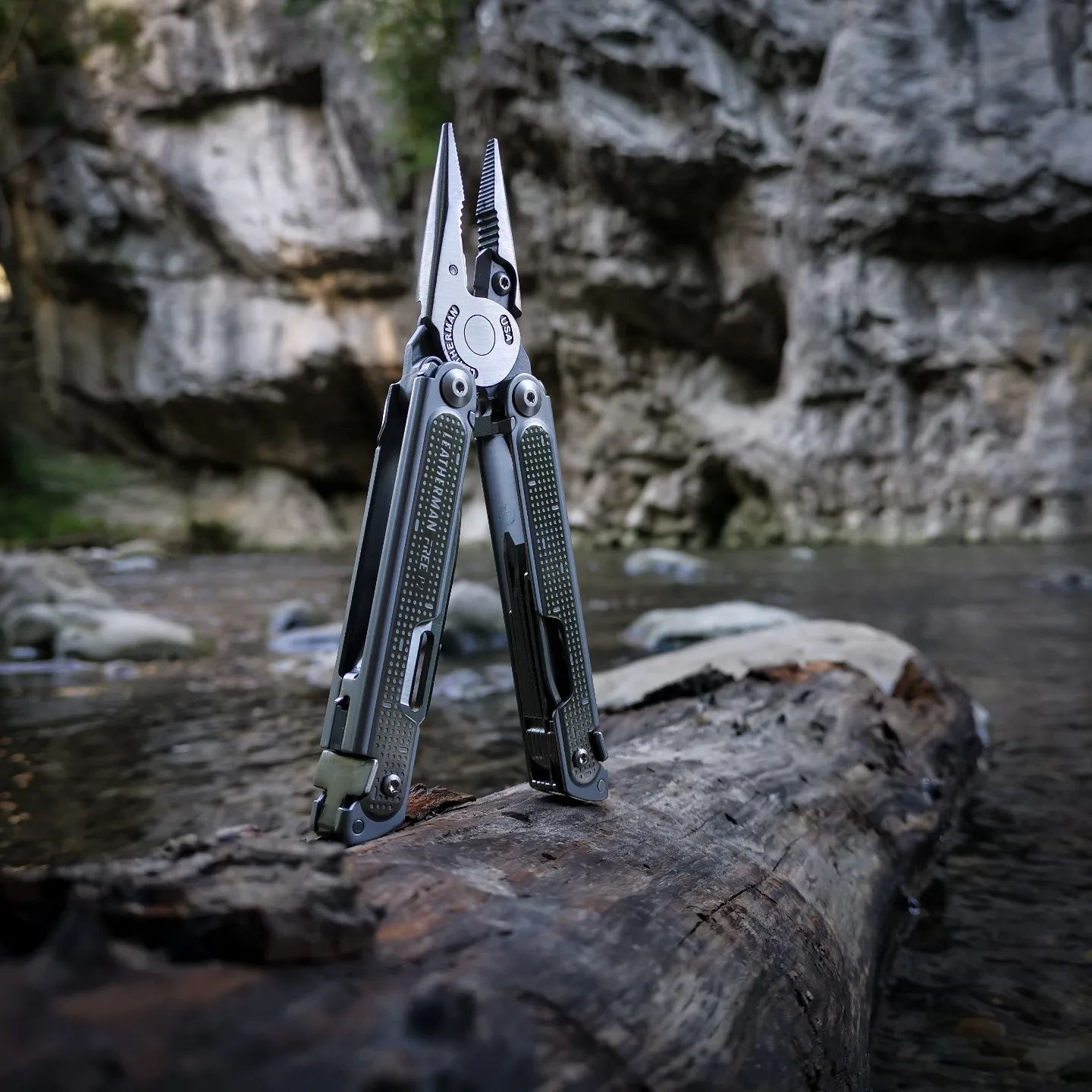 Leatherman Free P2 莱泽曼多功能组合工具钳