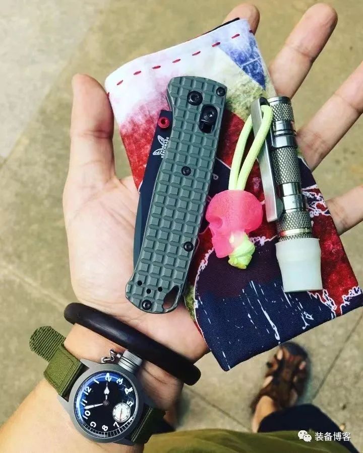 最适合edc的经典折刀：benchmade 535