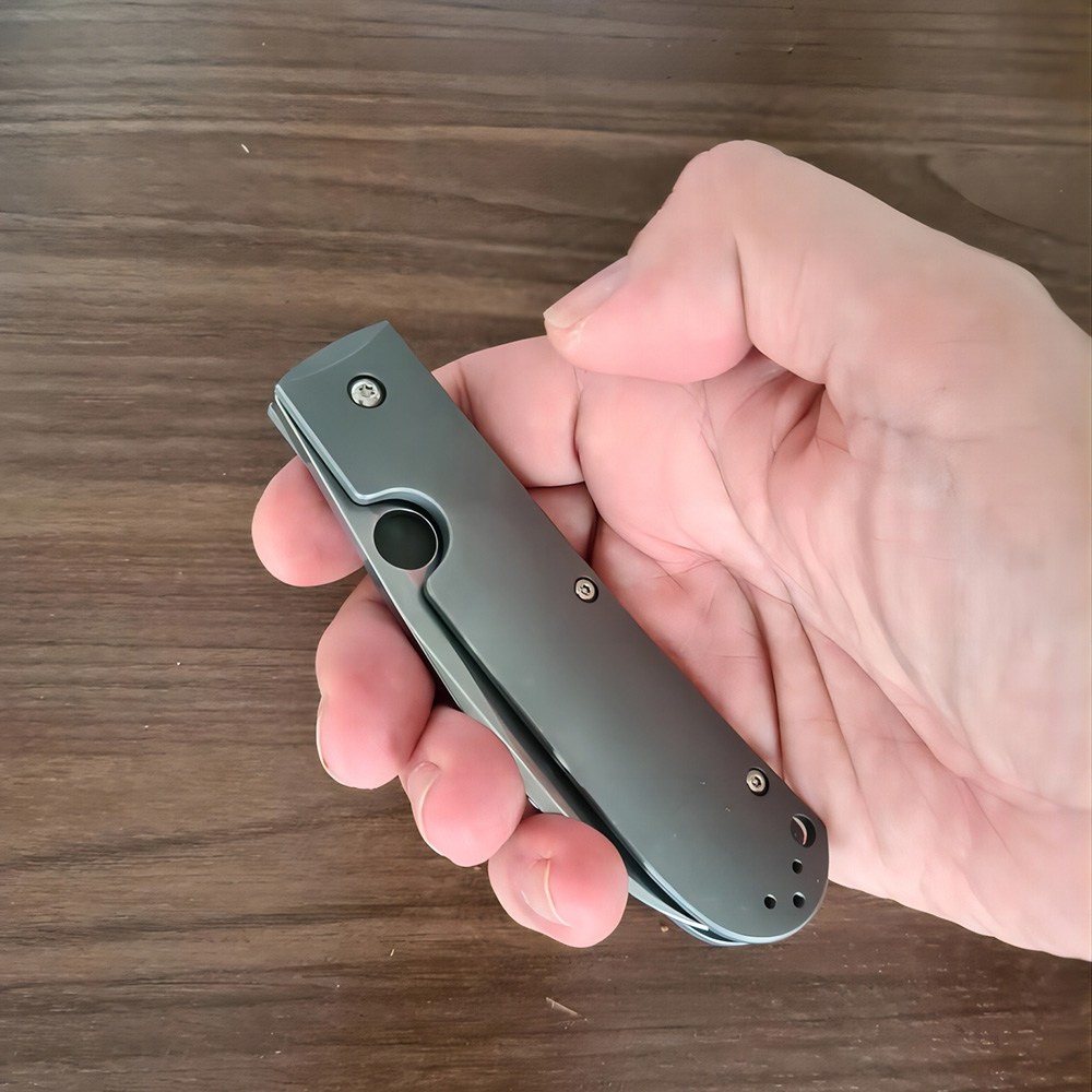 Spyderco C249TIP CTS-XHP 刃材 钛合金柄 2380