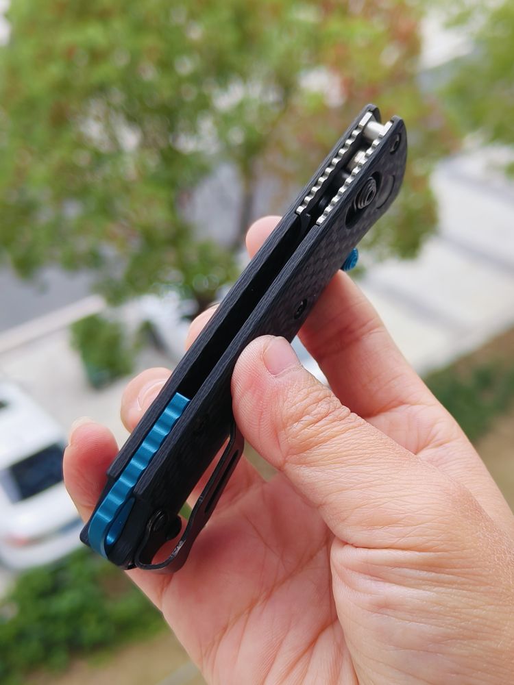 benchmade Mini Bugout 533-3 CPM-S90V钢 碳纤维柄 2250