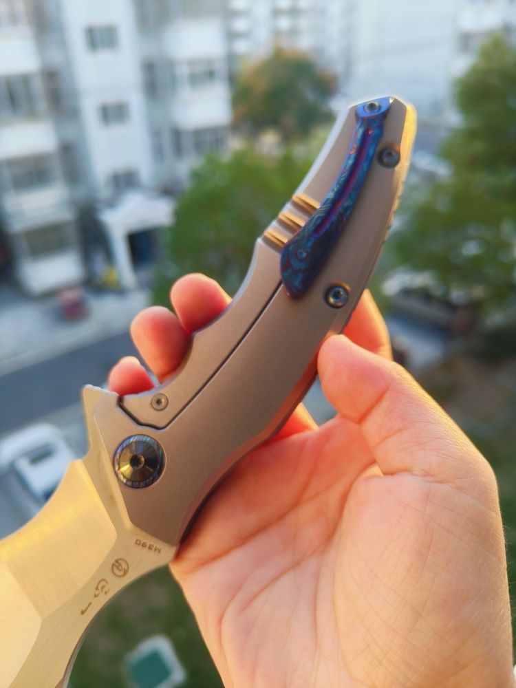 Maxace Knives 龍 M390钢 钛合金柄 蓝色螺丝及背骨 2780