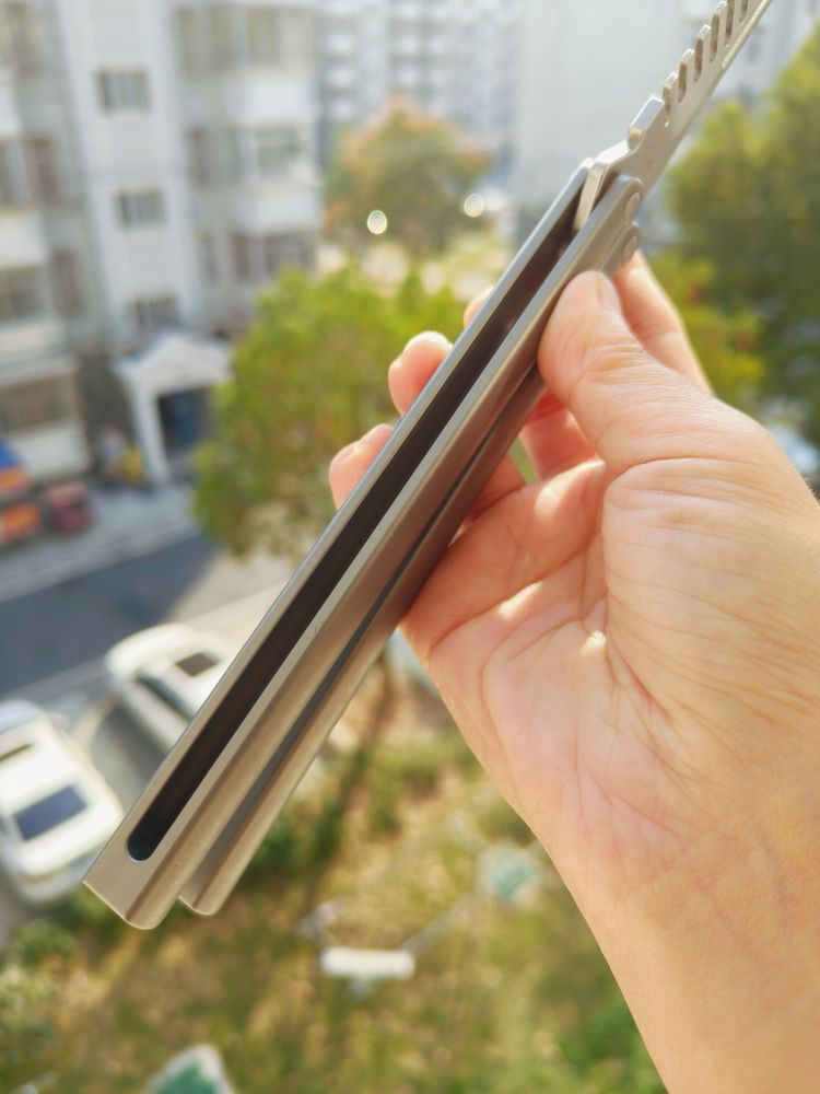 Maxace Knives 使徒 M390刃 一体钛柄 蝴蝶甩刀 1880