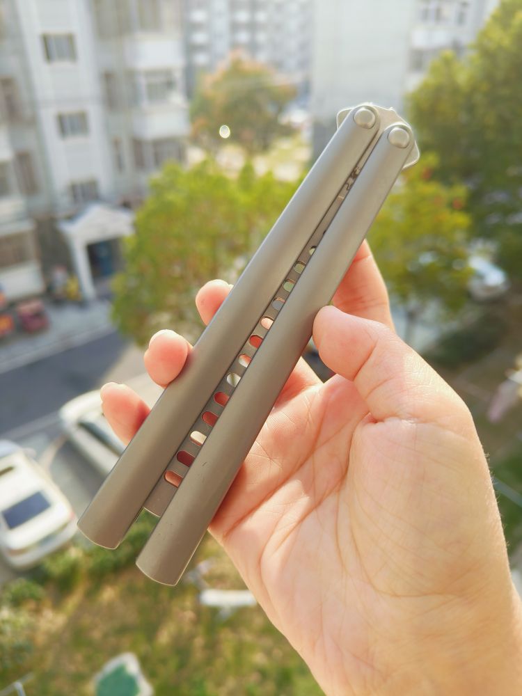 Maxace Knives 使徒 M390刃 一体钛柄 蝴蝶甩刀 1880