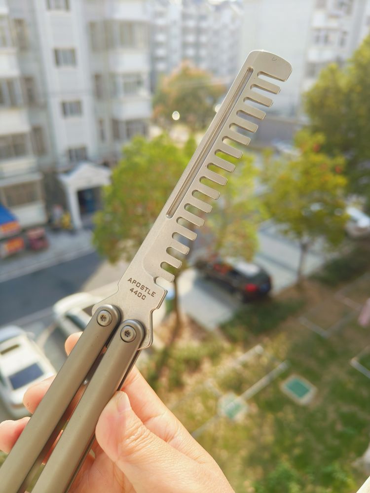 Maxace Knives 使徒 M390刃 一体钛柄 蝴蝶甩刀 1880