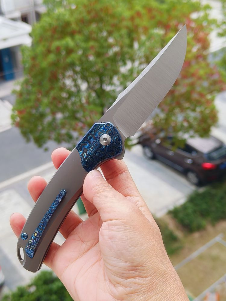 Bestech Knives M390钢 钛合金柄镶嵌锆马 BT2111D