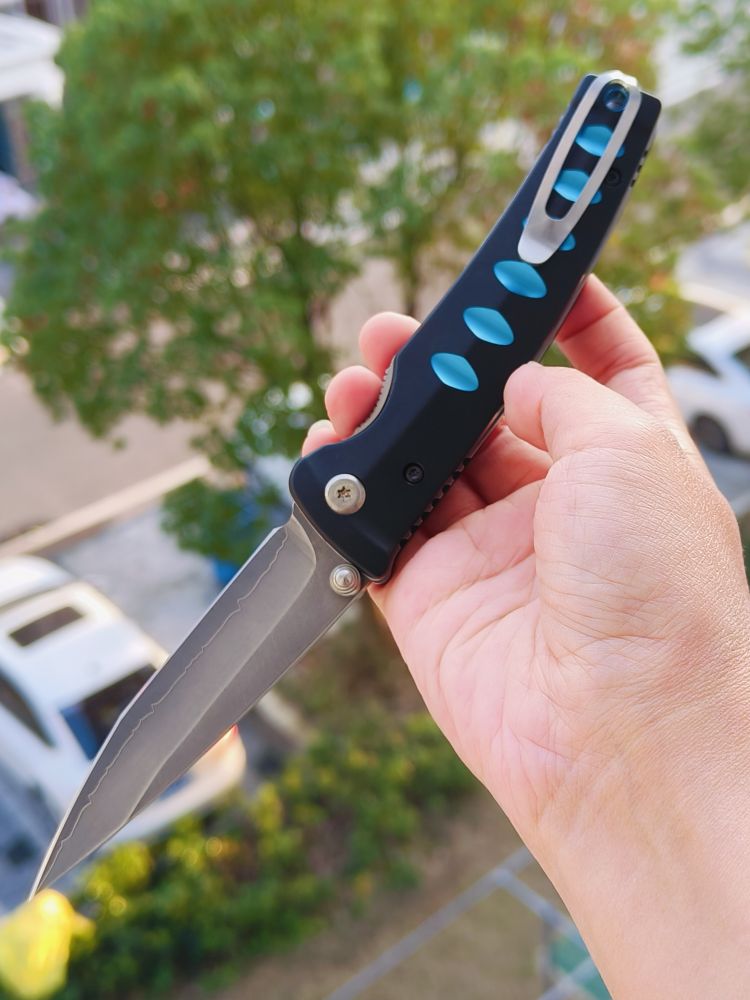 Mcusta Knives VG10钢芯三层钢 铝合金柄 MC-0041C 950