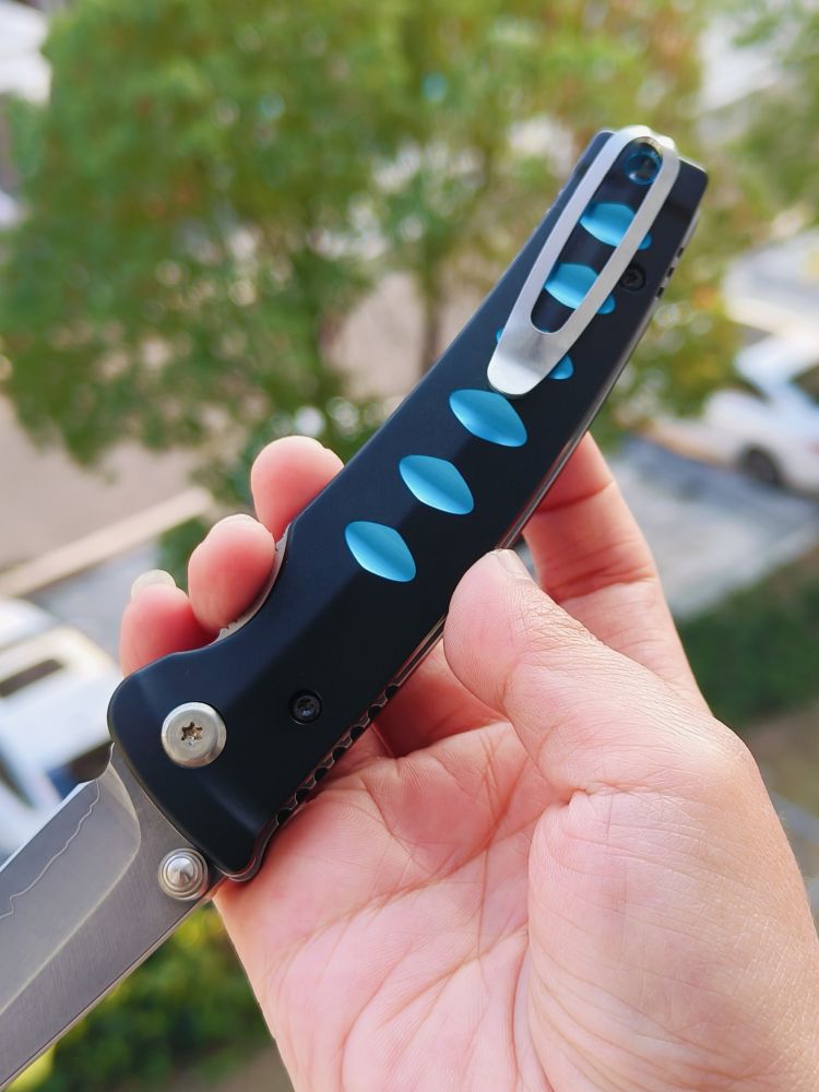 Mcusta Knives VG10钢芯三层钢 铝合金柄 MC-0041C 950