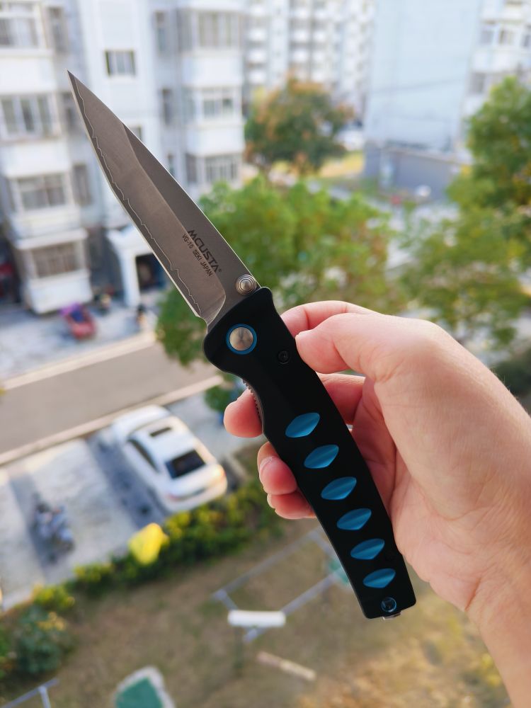 Mcusta Knives VG10钢芯三层钢 铝合金柄 MC-0041C 950