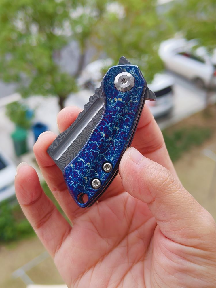 Kansept Knives Mini Korvid 大马士革钢 钛合金雷纹柄 K3030D1