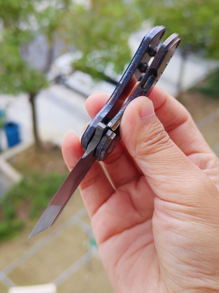 Kansept Knives Mini Korvid 大马士革钢 钛合金雷纹柄 K3030D1