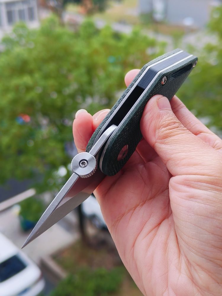 【售完】Kansept Knives Dash 154CM钢 米卡塔柄 T3045A5 绿色 原价468 特惠220