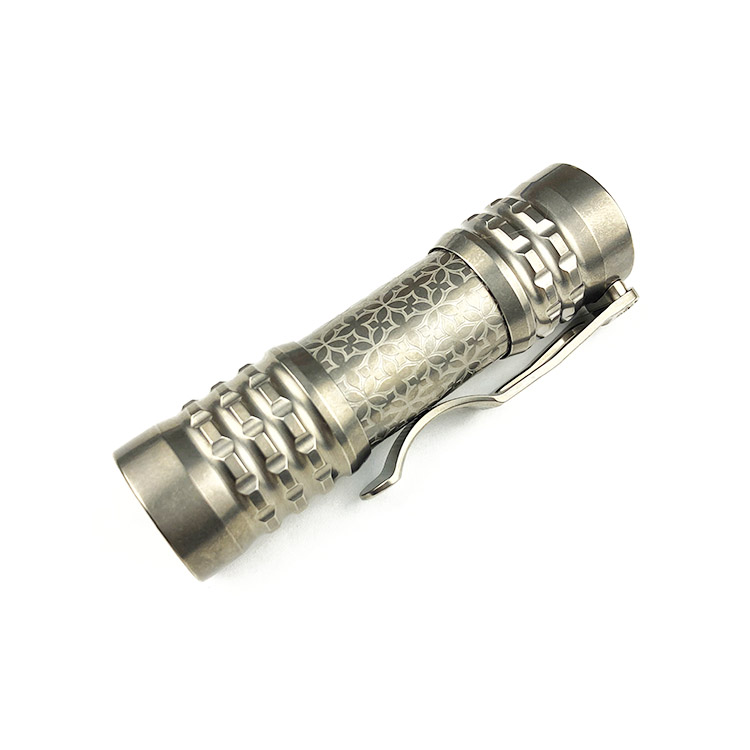 CWF Flashlight 高端定制钛合金EDC手电