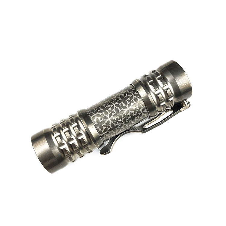 CWF Flashlight 高端定制钛合金EDC手电