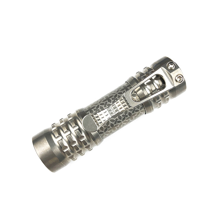 CWF Flashlight 高端定制钛合金EDC手电