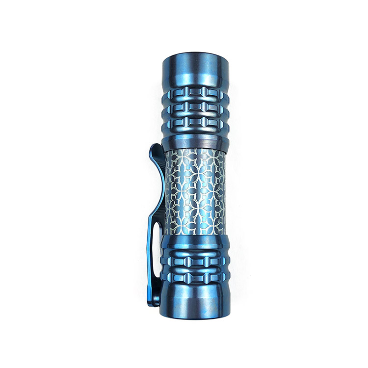 CWF Flashlight 高端定制钛合金EDC手电 蓝色