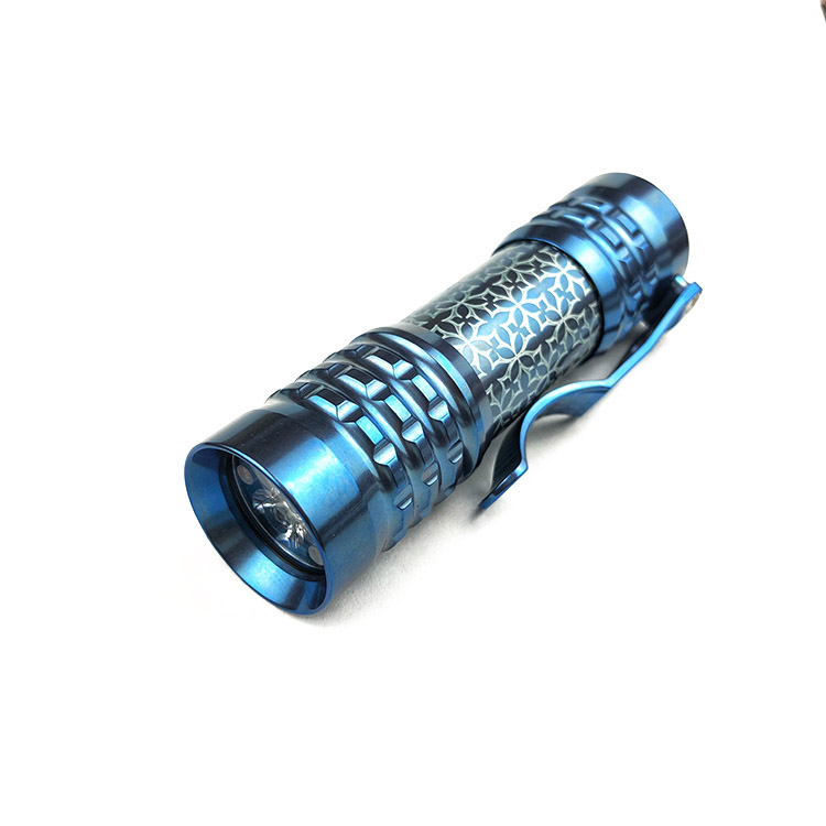 CWF Flashlight 高端定制钛合金EDC手电 蓝色
