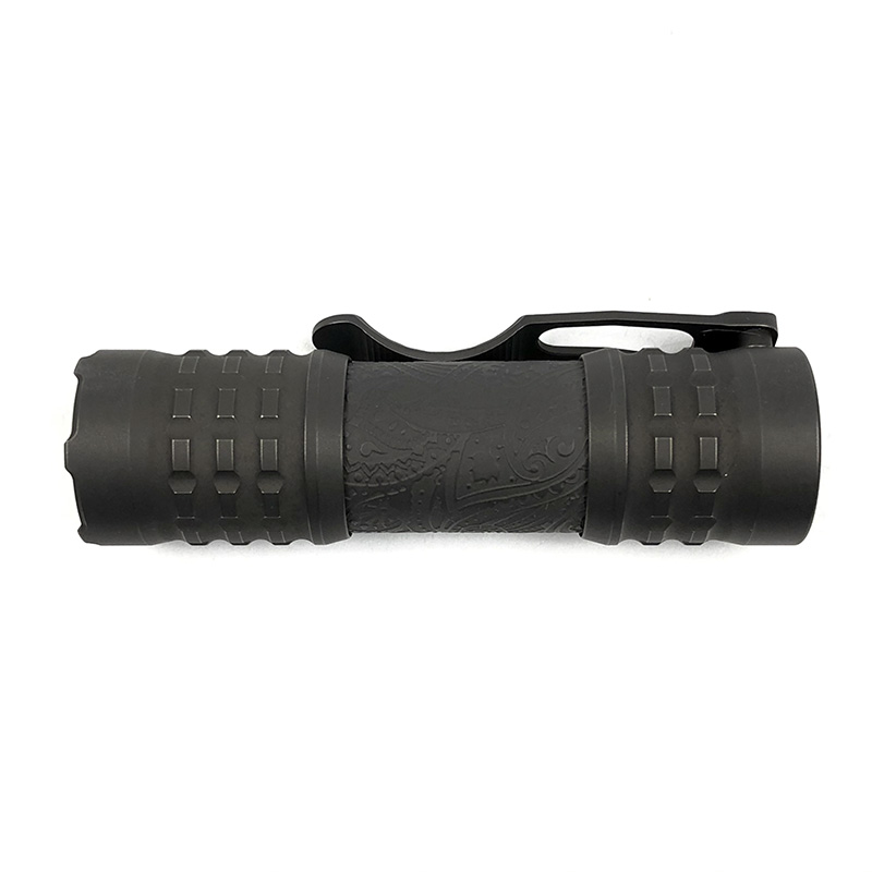 CWF Flashlight 高端定制钛合金EDC手电 喷砂