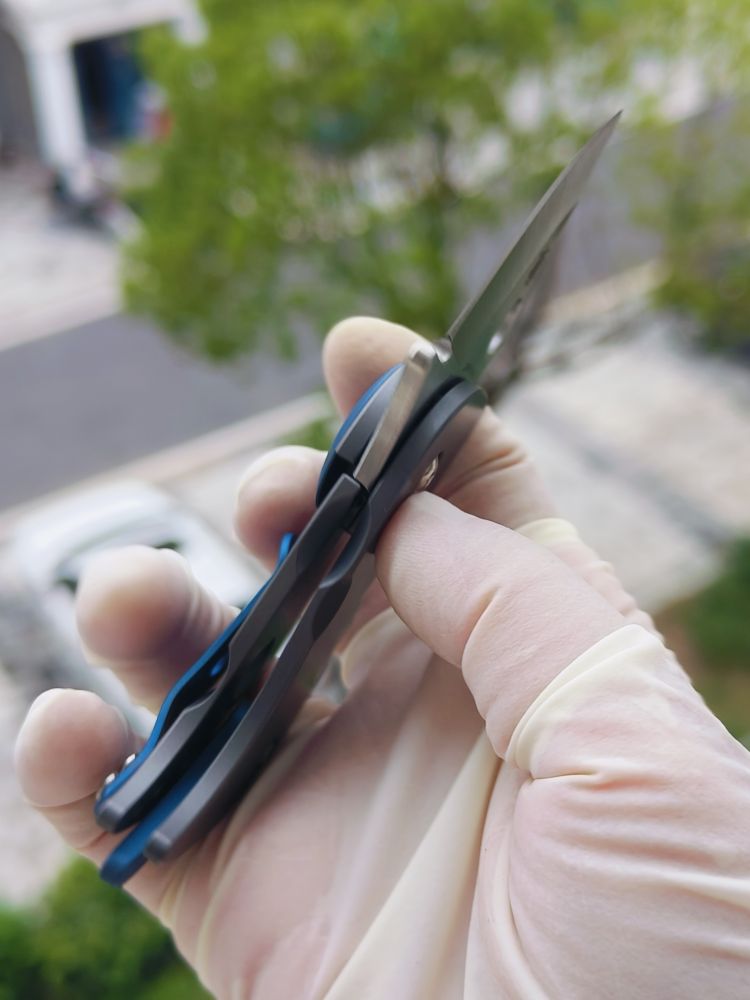 spyderco C256tip CPM-S45VN钢 钛合金柄  1600