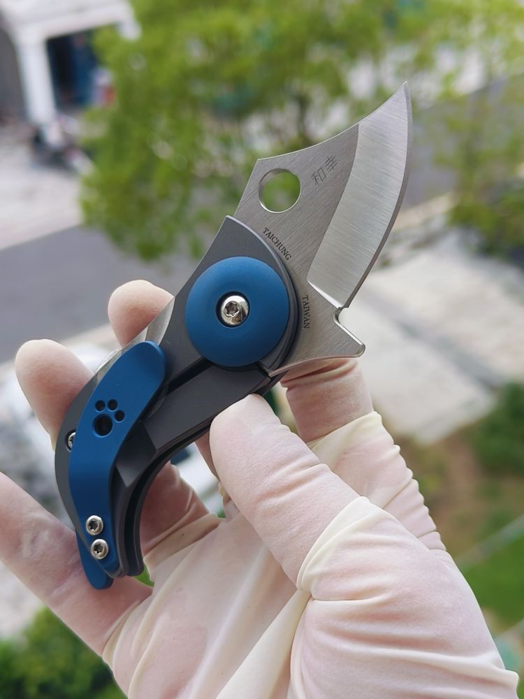 spyderco C256tip CPM-S45VN钢 钛合金柄  1600