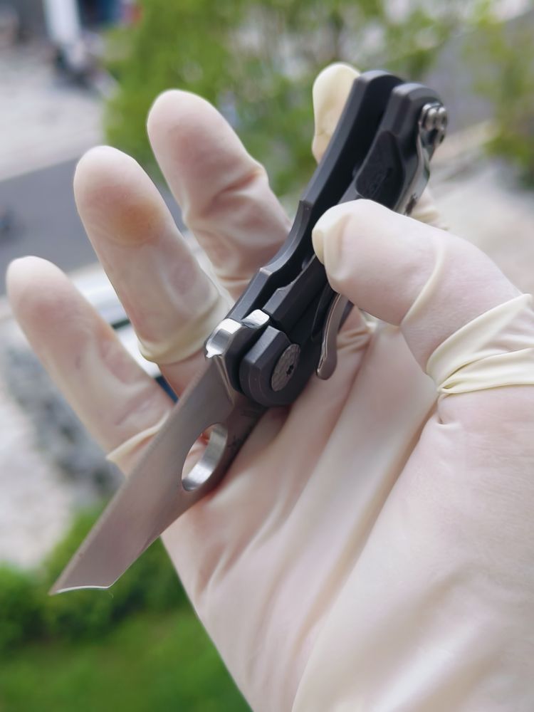 spyderco C236TIP CTS-XHP钢 钛合金柄 1460