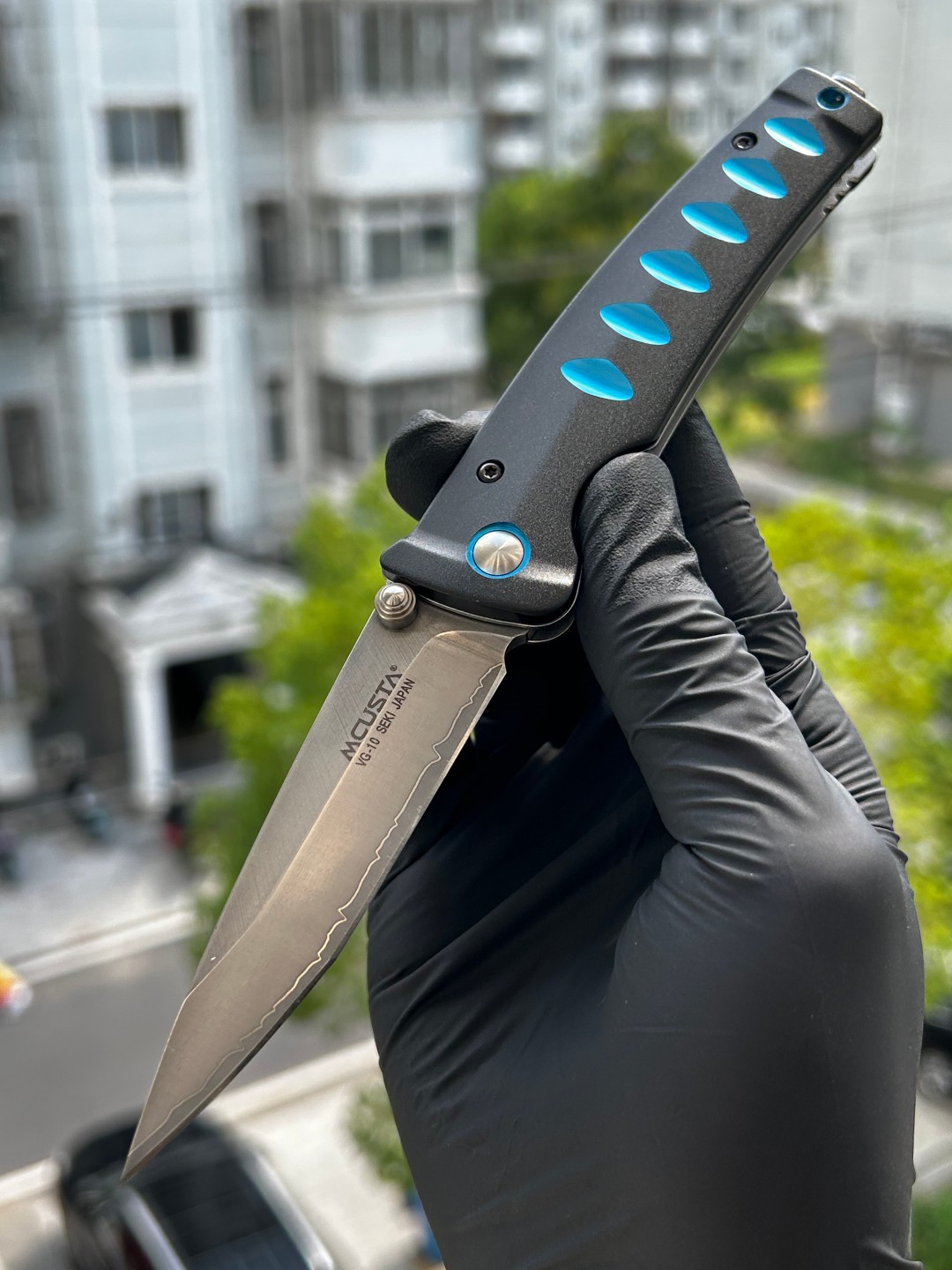 Mcusta Knives VG10钢芯三层钢 铝合金柄 MC-0041C 950