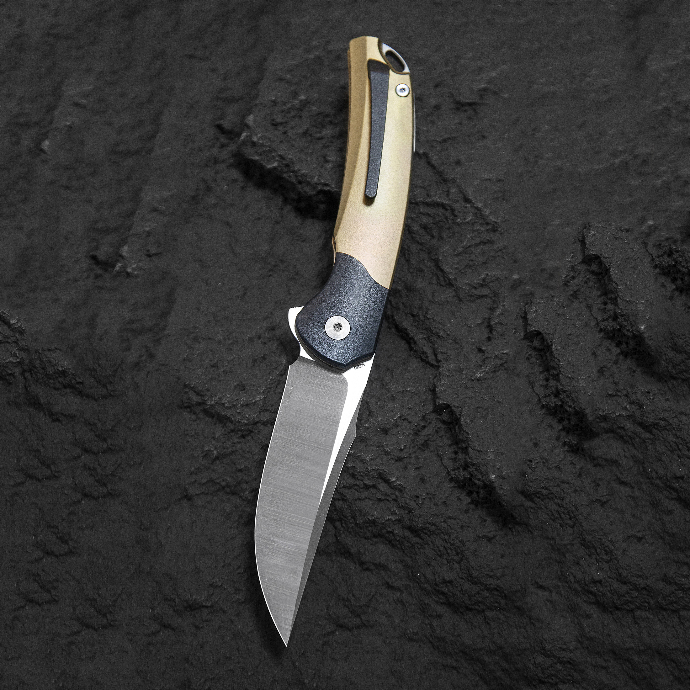 Bestech Knives BT2111C M390钢 钛合金柄 锆刀枕