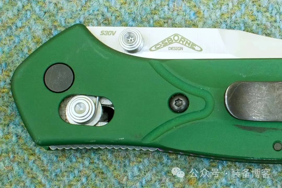 已故设计师奥斯本的经典之作：benchmade-940