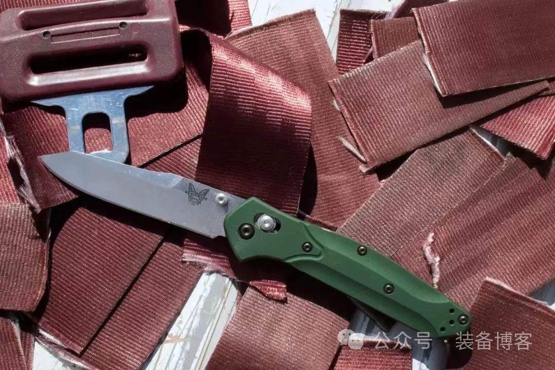 已故设计师奥斯本的经典之作：benchmade-940