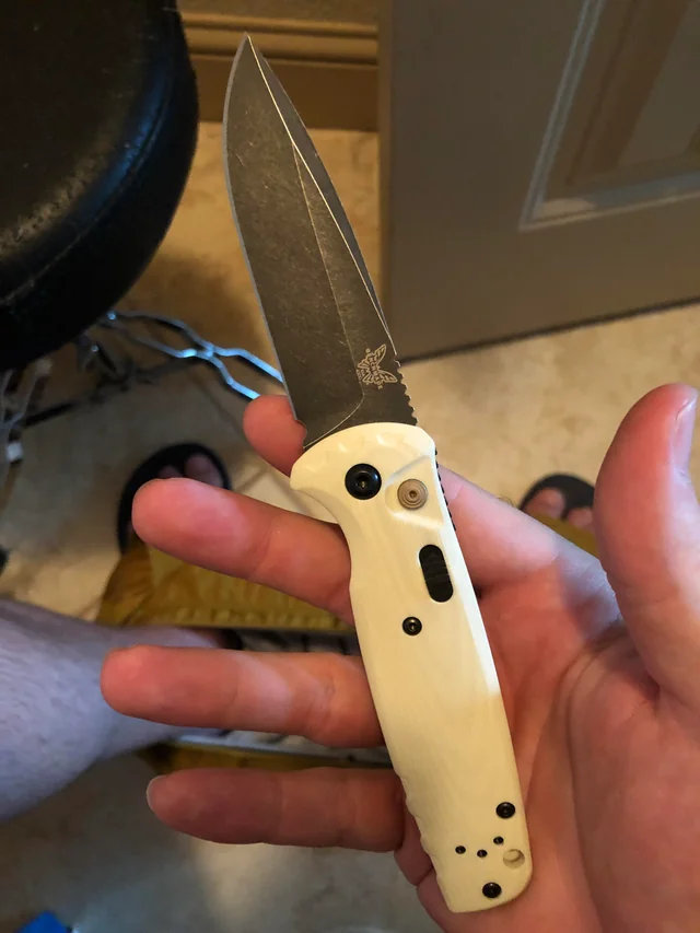 Benchmade CPM-MagnaCut钢 G10柄 4300BK-03 白色 3160