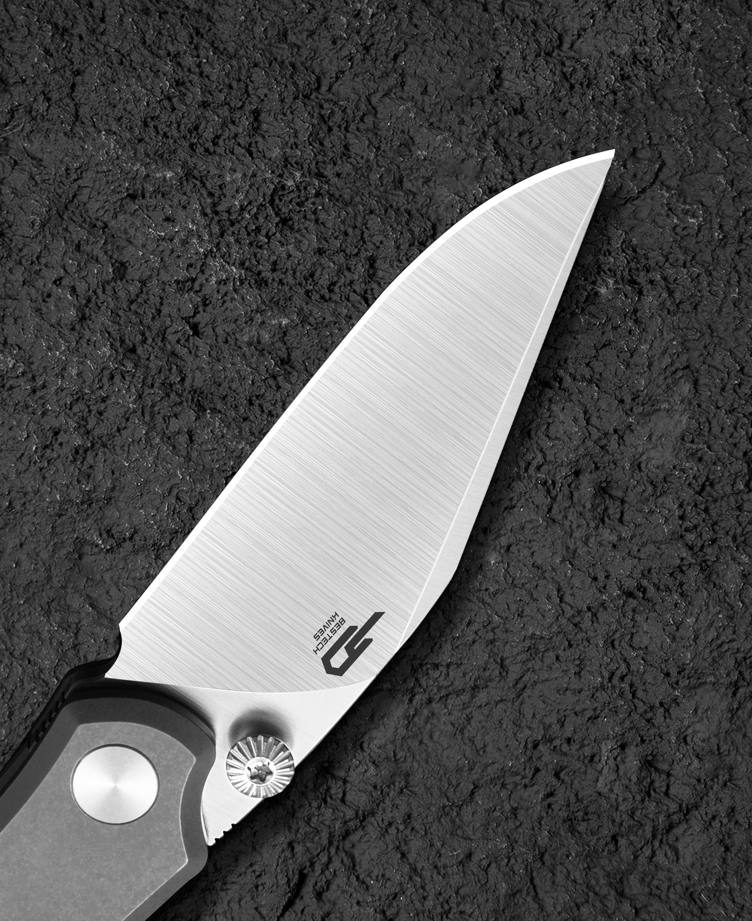 Bestech Knives Icarus M390钢 钛合金柄 BT2302C 1660