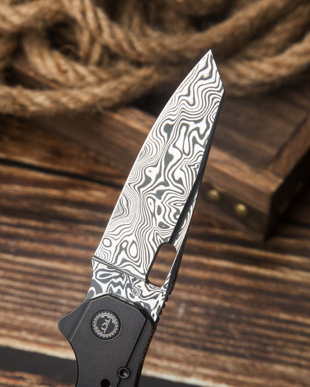 Bestech Knives NYXIE 大马士革钢 钛合金柄 BT2209E 4800