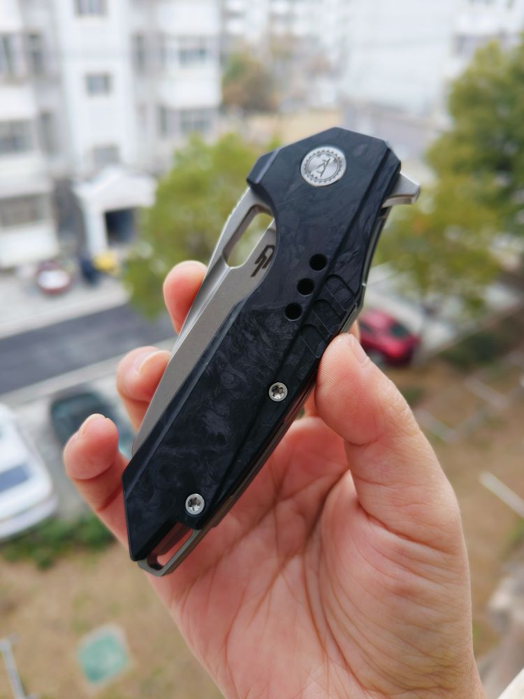 Bestech Knives NYXIE 3 S35VN钢 碳纤维+钛合金柄 BT2308C 1760