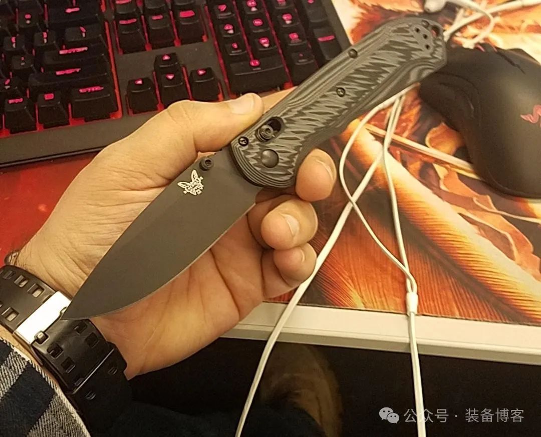 Benchmade Mini Free 蝴蝶热门EDC刀具里的好评首选
