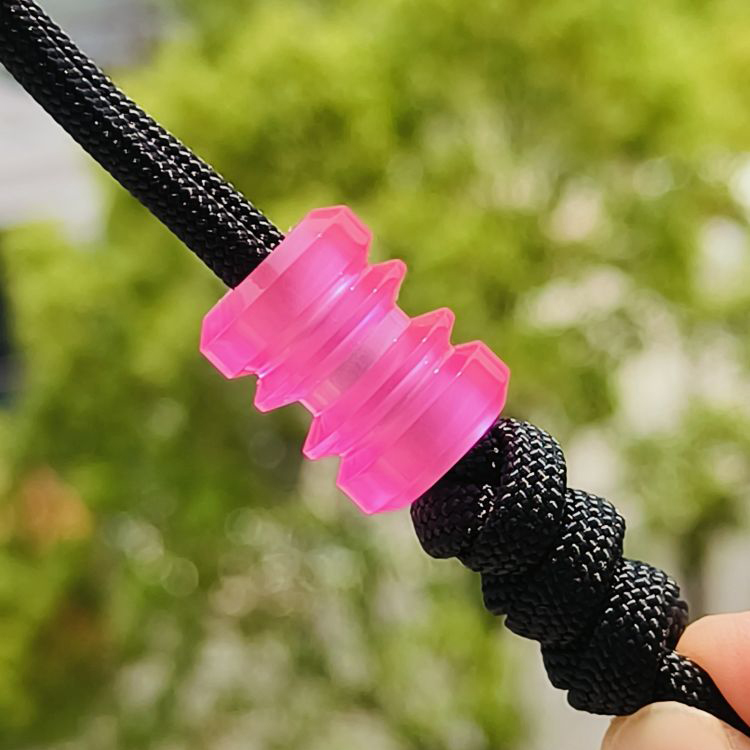 SSD工作室 半透明粉色树脂刀坠 伞绳刀坠配饰 28