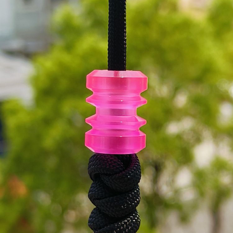 SSD工作室 半透明粉色树脂刀坠 伞绳刀坠配饰 28