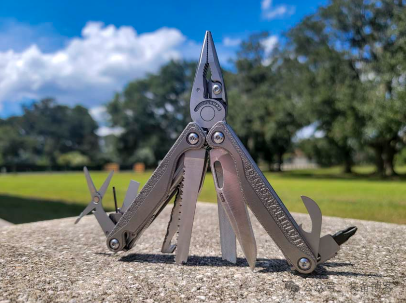 Leatherman Charge+ TTI：大小工作，一机搞定