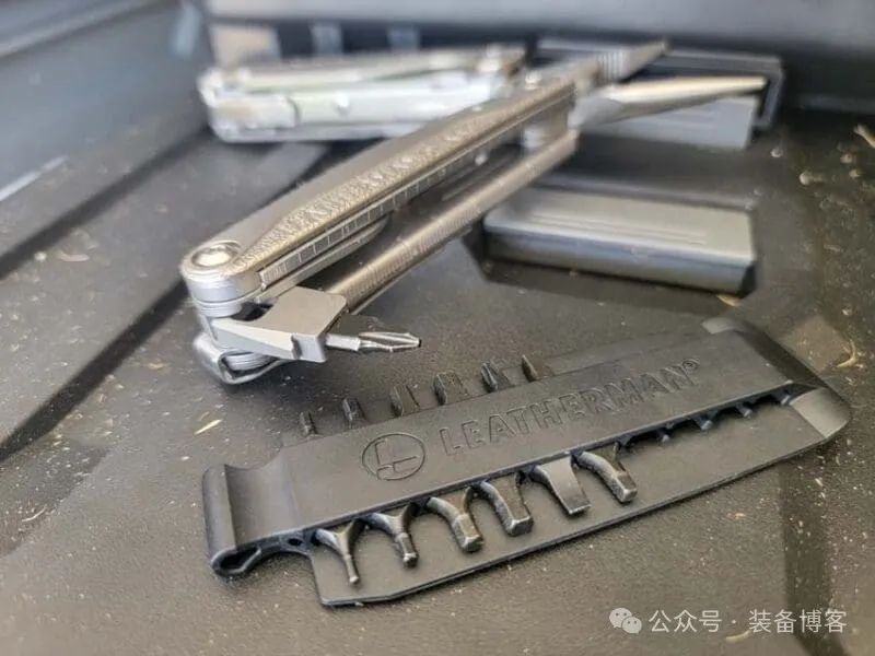 Leatherman Charge+ TTI：大小工作，一机搞定