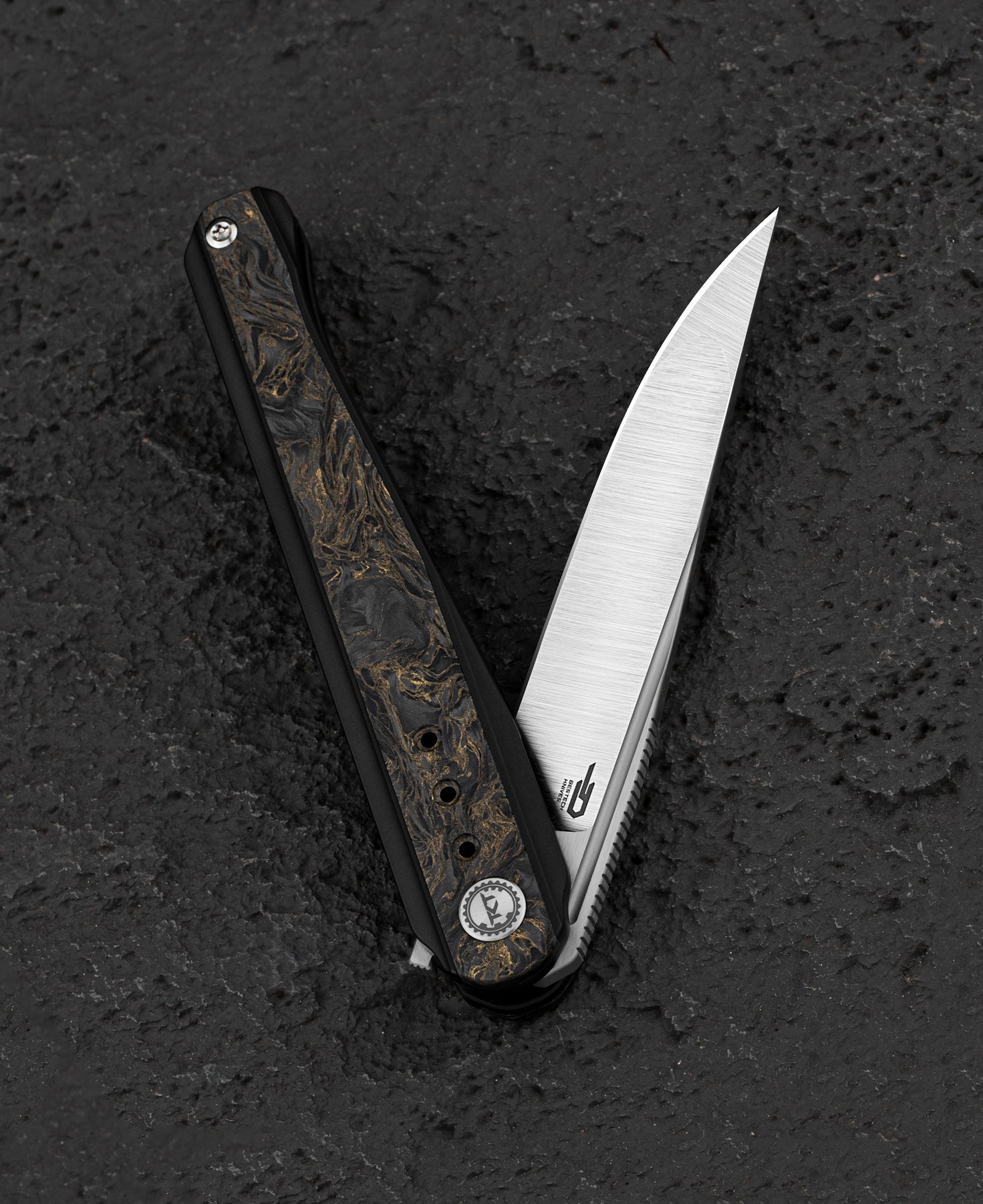 Bestech Spear Phisher M390钢 钛合金+碳纤维柄 BT2405D 黑色 2235