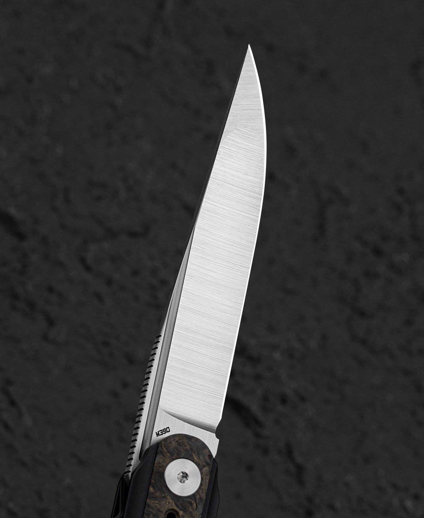 Bestech Spear Phisher M390钢 钛合金+碳纤维柄 BT2405D 黑色 2235