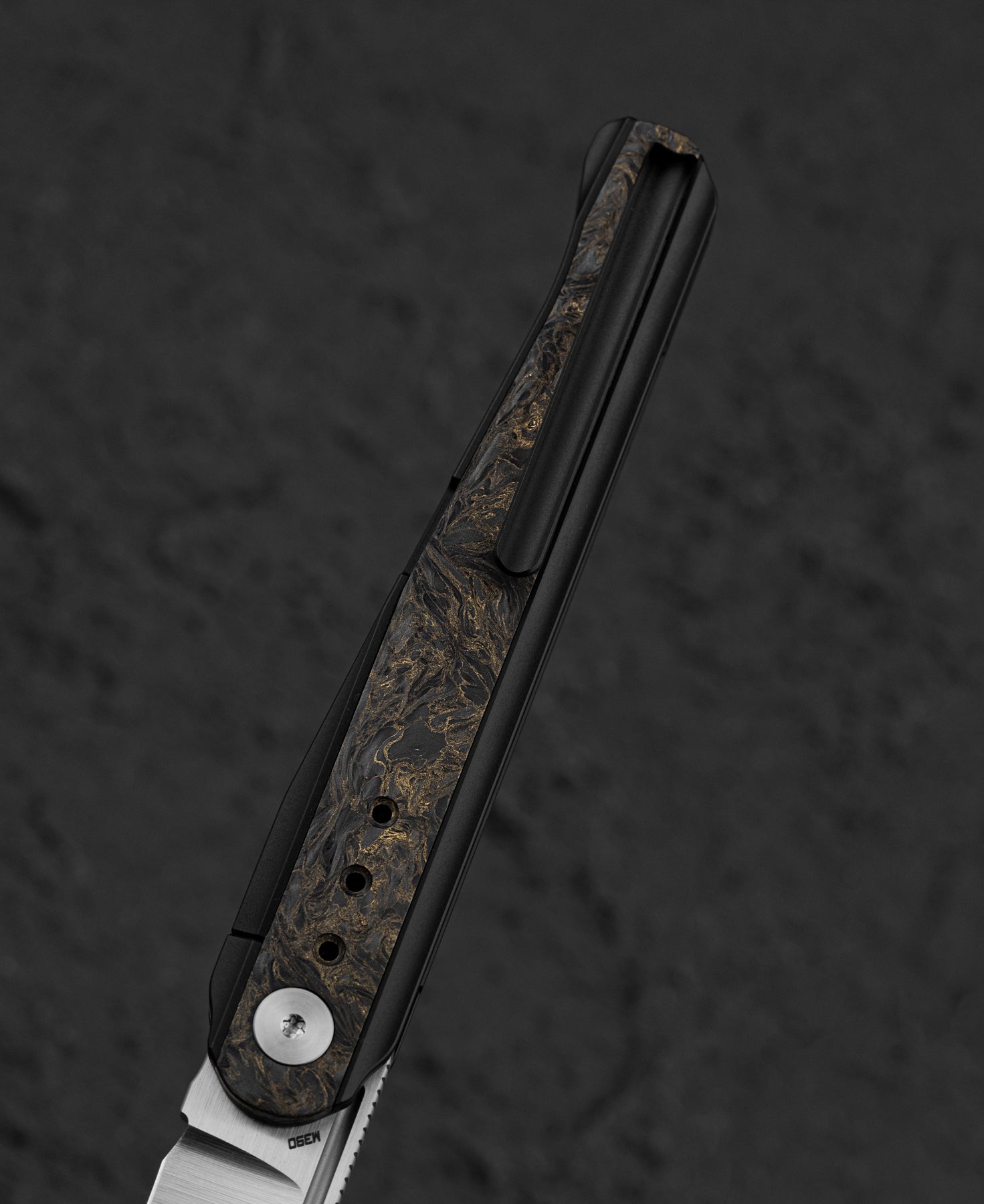 Bestech Spear Phisher M390钢 钛合金+碳纤维柄 BT2405D 黑色 2235