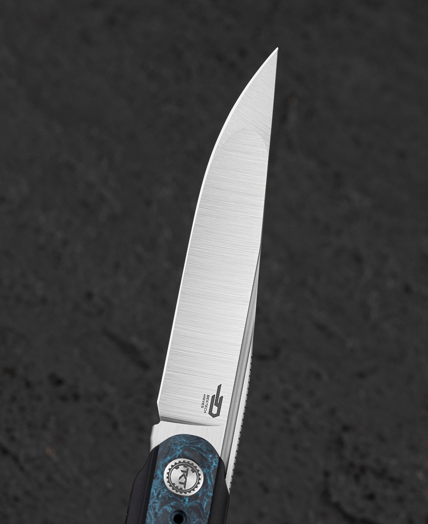 Bestech Spear Phisher M390钢 钛合金+碳纤维柄 BT2405C 黑色 2100