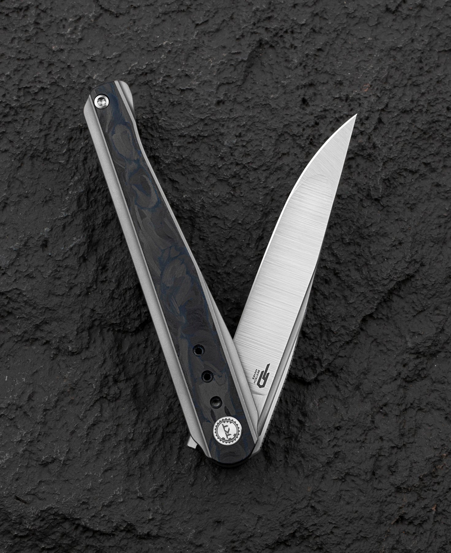 Bestech Spear Phisher M390钢 钛合金+碳纤维柄 BT2405B 灰色 2100
