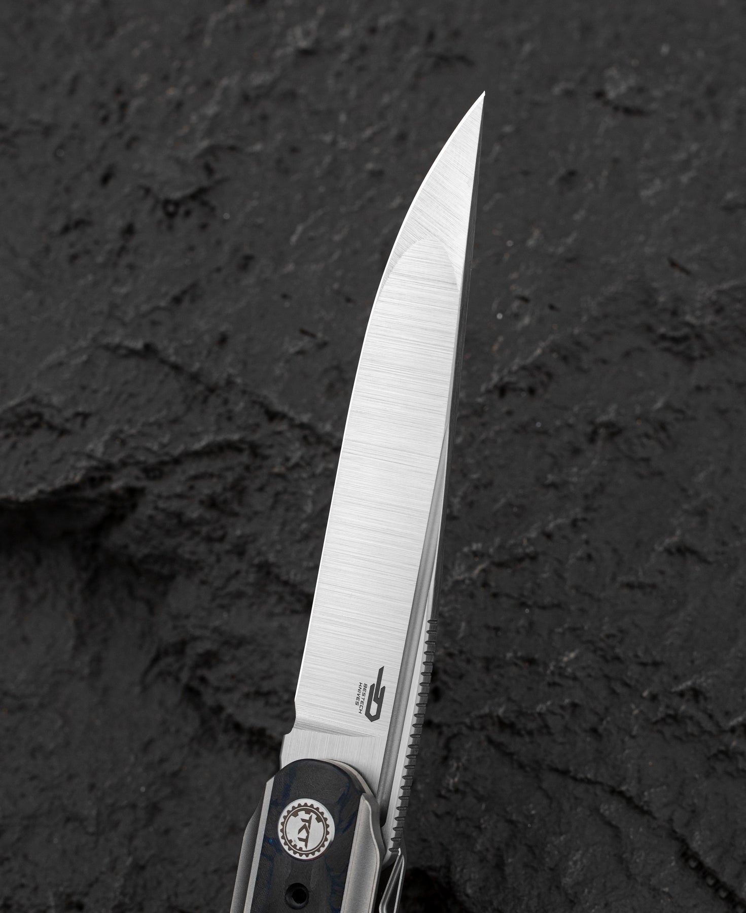 Bestech Spear Phisher M390钢 钛合金+碳纤维柄 BT2405B 灰色 2100