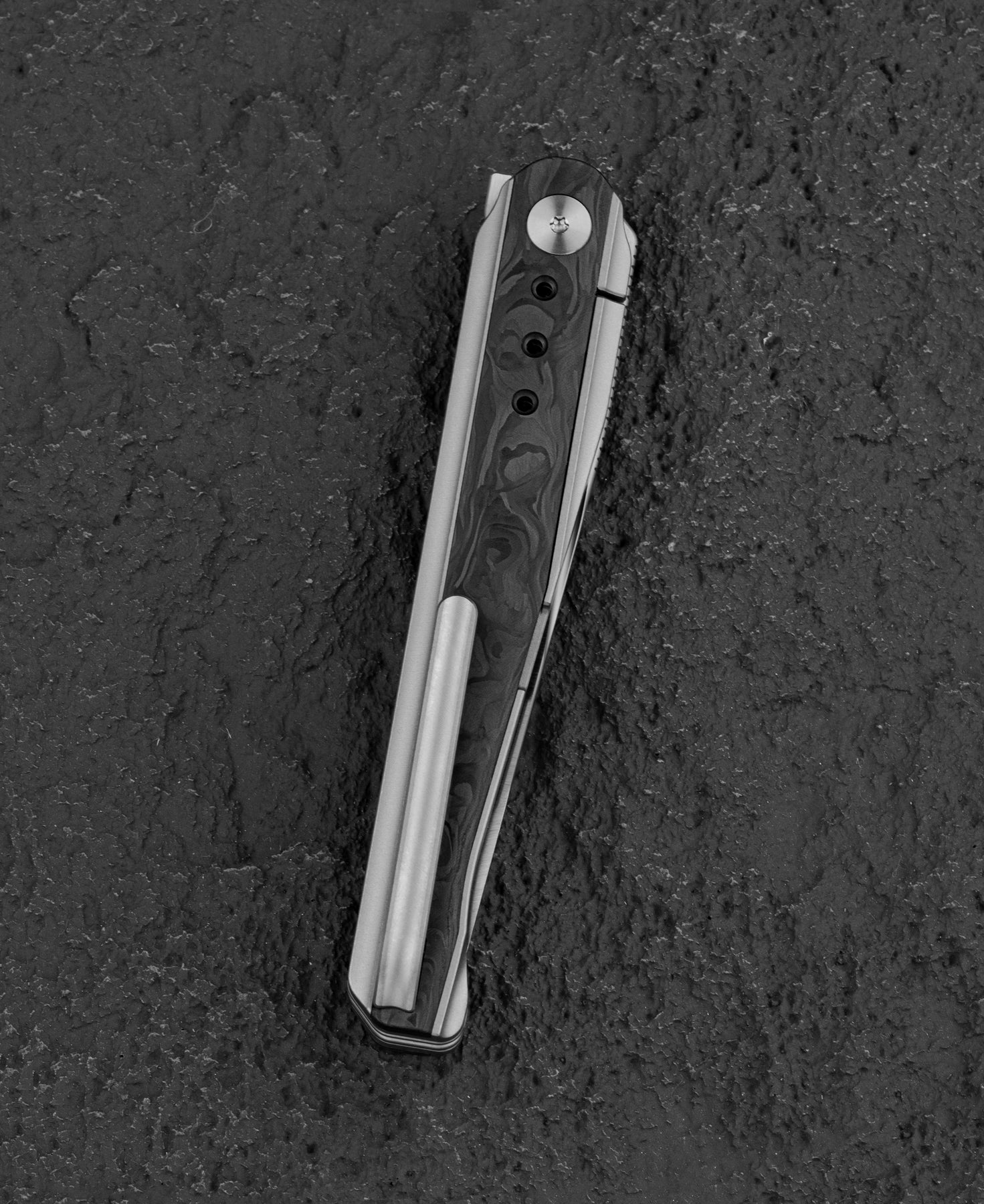 Bestech Spear Phisher M390钢 钛合金+碳纤维柄 BT2405A 黑色 2100