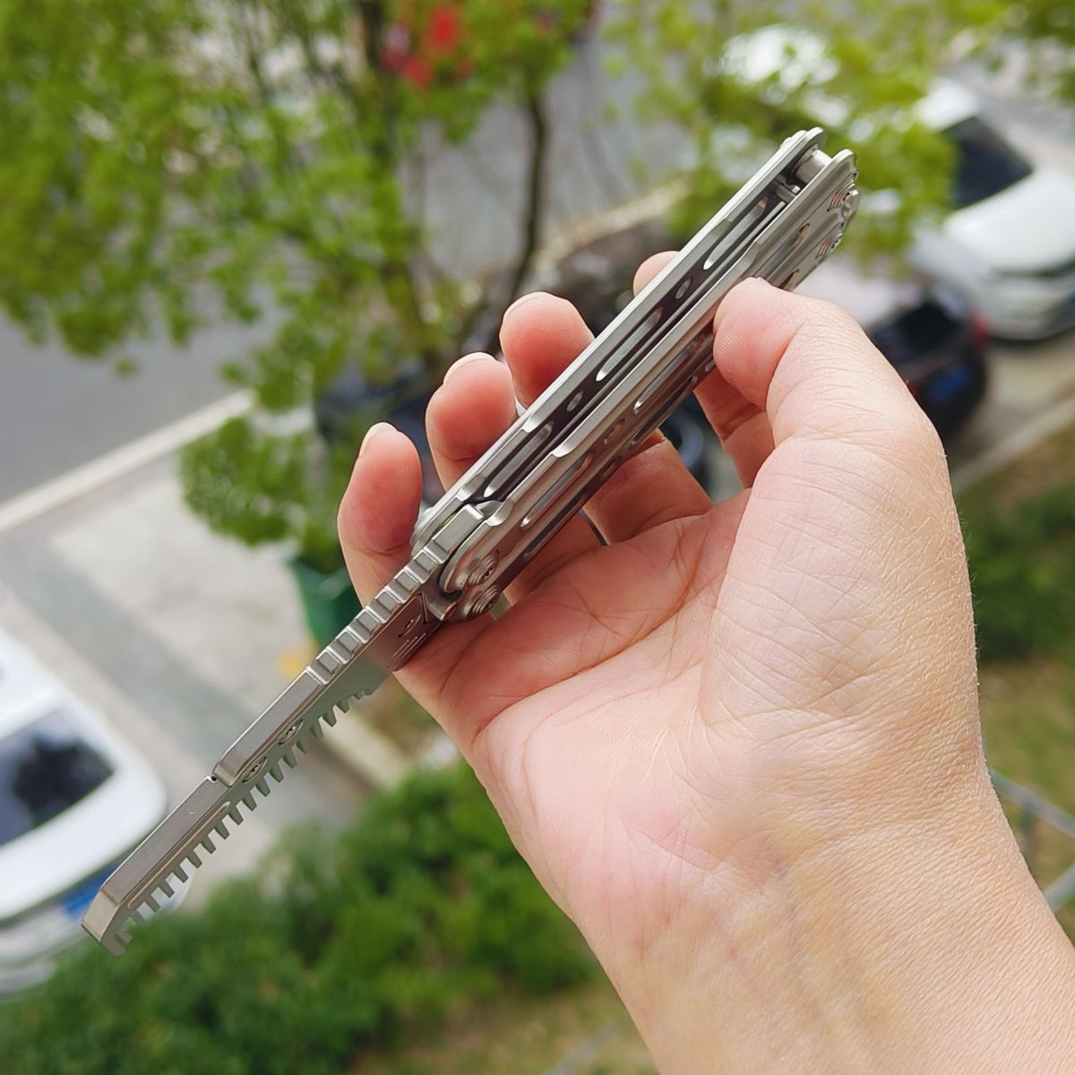 蝴蝶梳子钛合金折叠梳初学者新手花式甩刀美工刀 未开刃 378