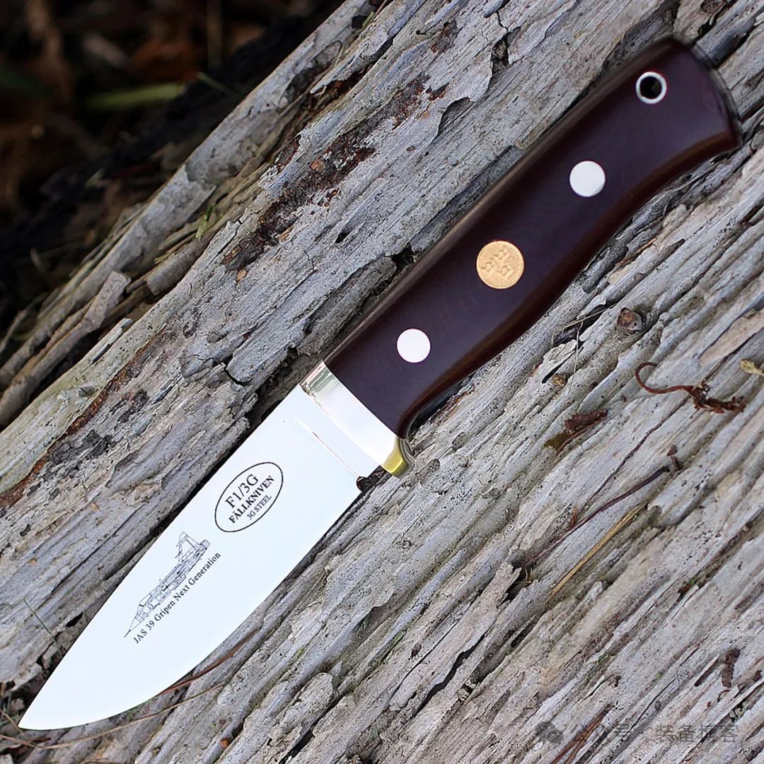 FallKniven : F1礼品收藏兼顾实用的直刀经典