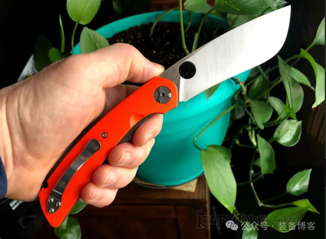 Spyderco 破坏之王：体验不一样的折刀设计风格 - 装备博客