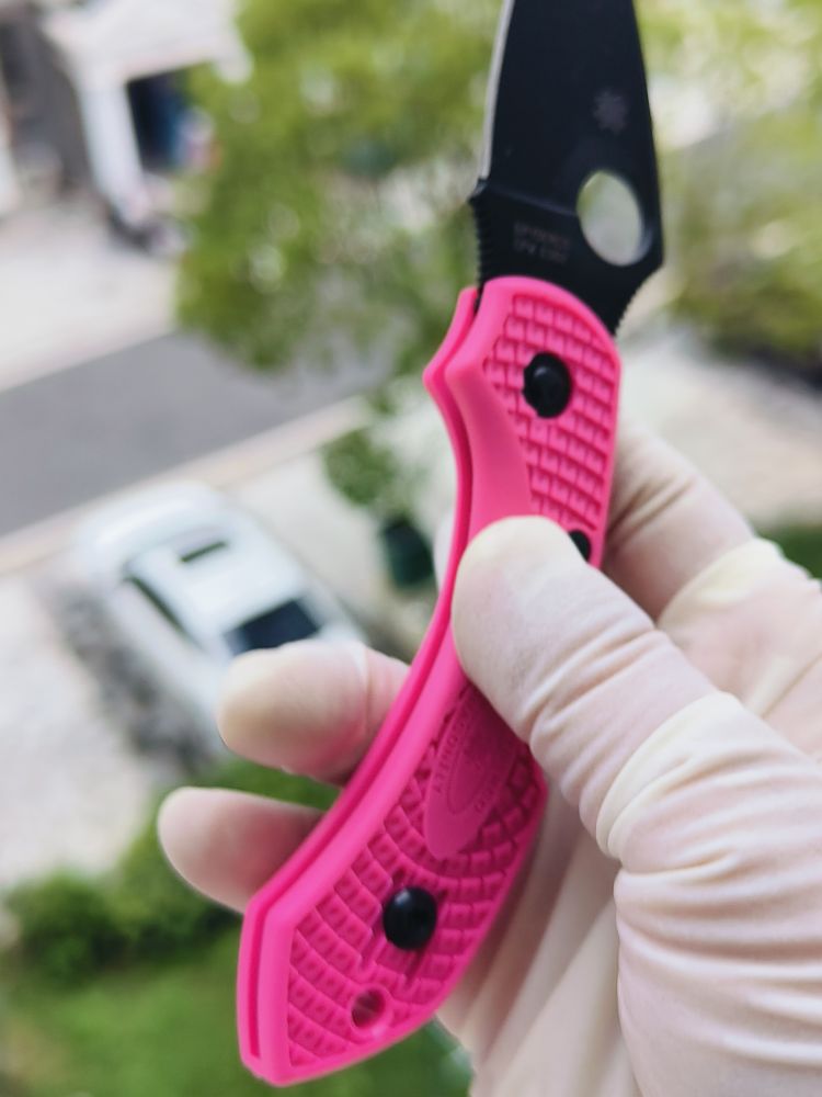 Spyderco C28FPPNS30VBK2 CPM-S30V钢 FRN尼龙柄 粉色 780